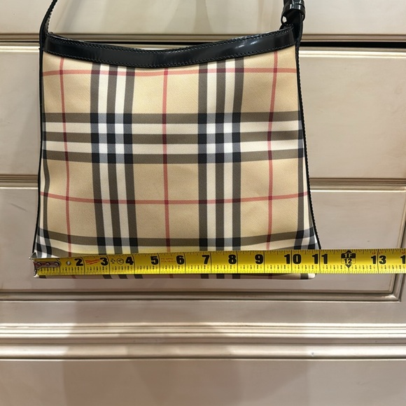 Burberry bag - Picture 3 of 6